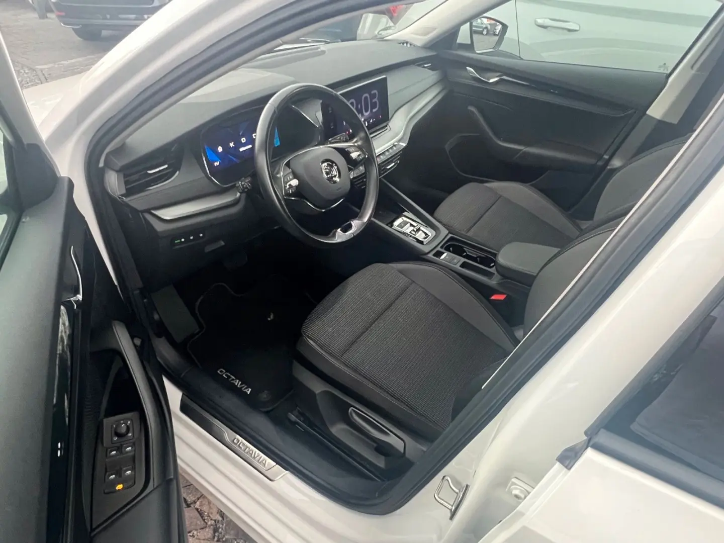 Octavia Lim. Ambition iV