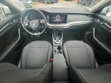 Octavia Lim. Ambition iV