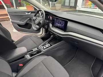 Octavia Lim. Ambition iV