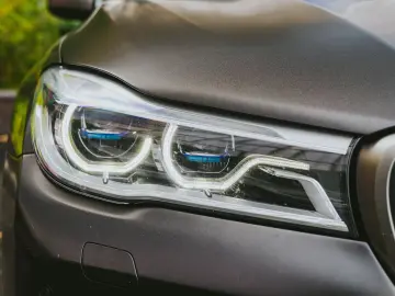 BMW M760Li xDrive