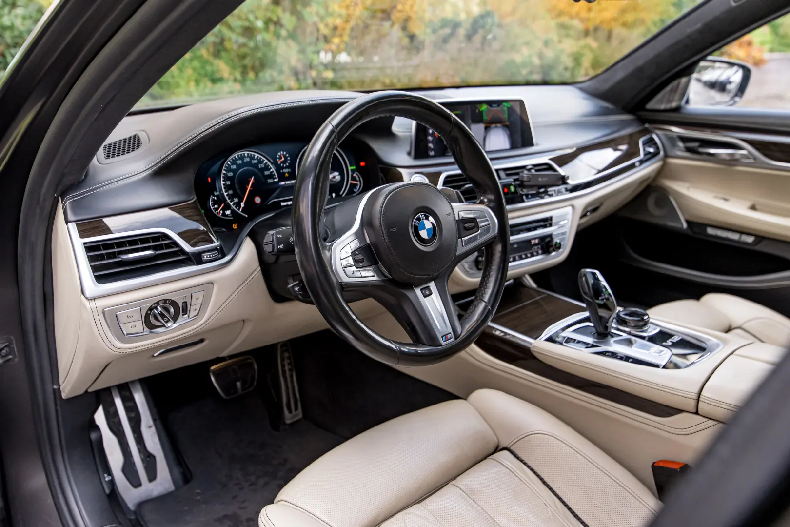 BMW M760Li xDrive