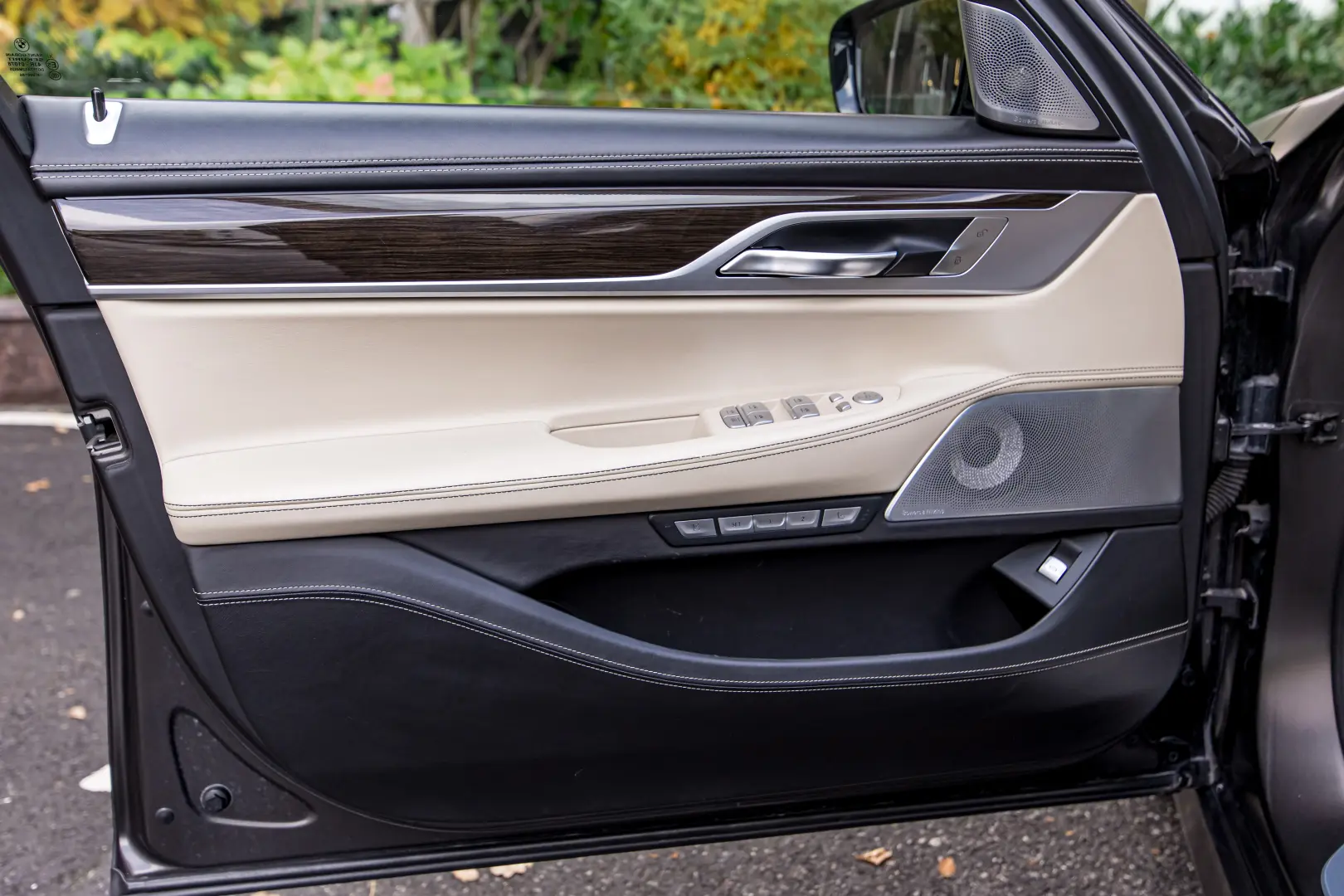 BMW M760Li xDrive