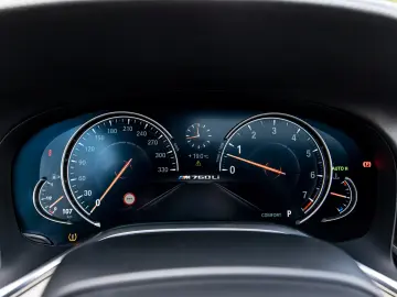 BMW M760Li xDrive