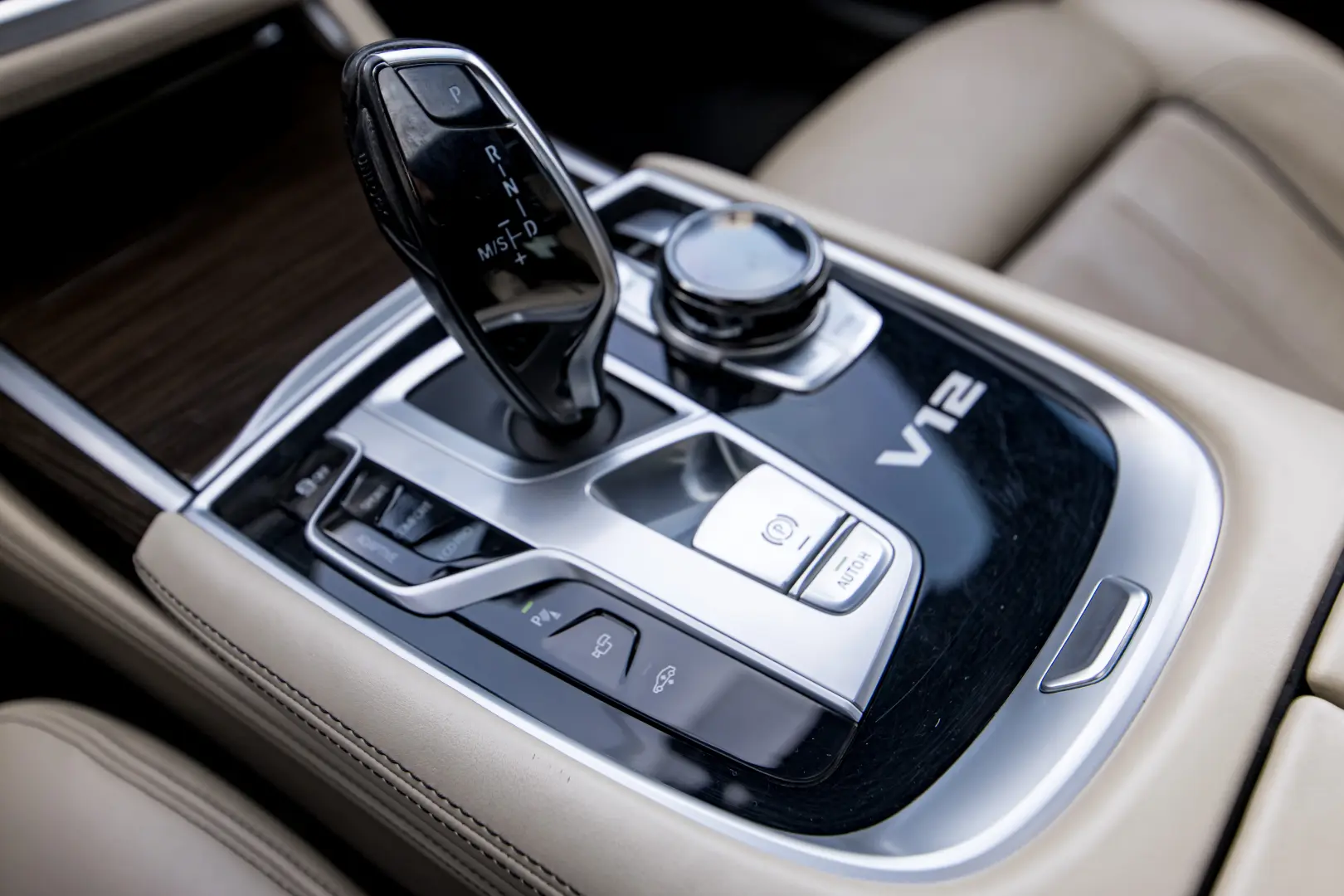 BMW M760Li xDrive