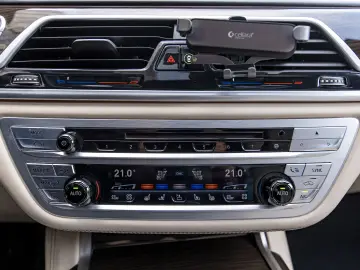 BMW M760Li xDrive