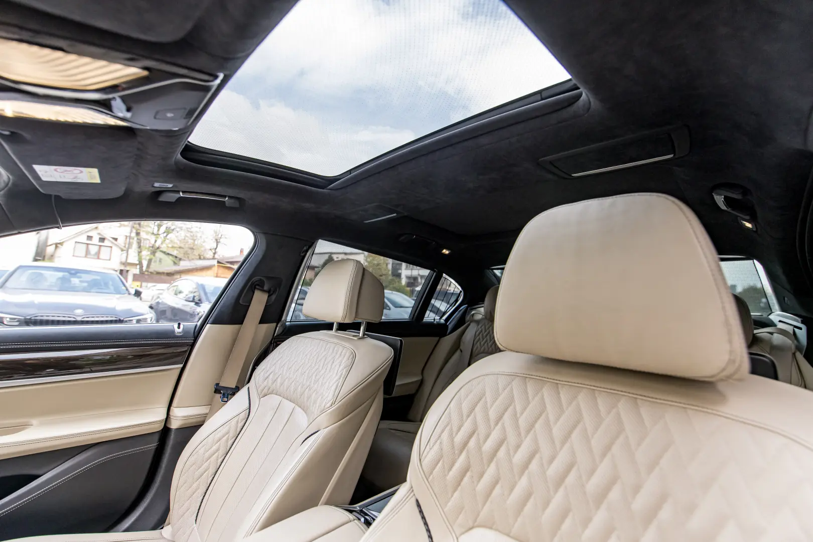 BMW M760Li xDrive
