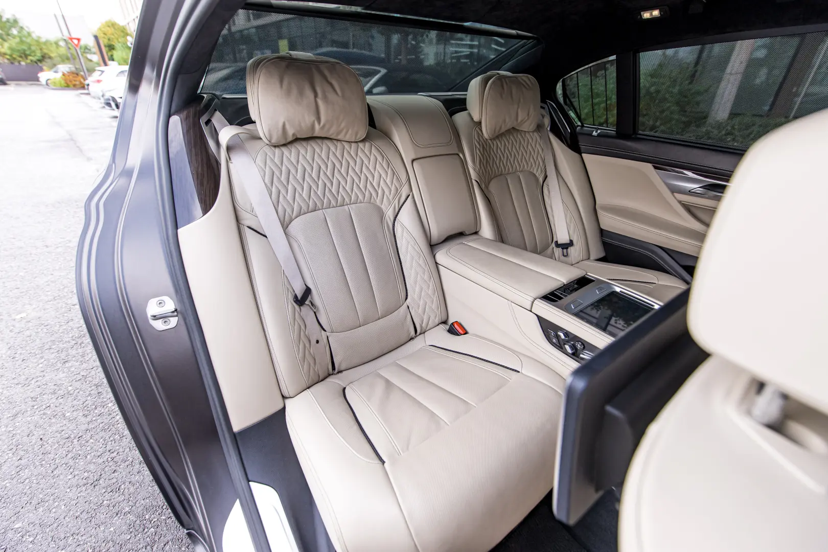 BMW M760Li xDrive