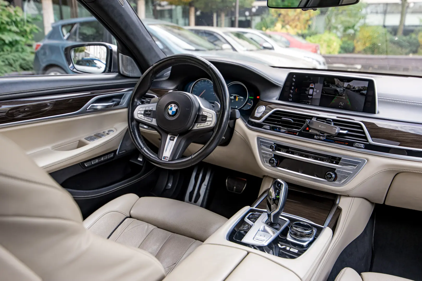 BMW M760Li xDrive