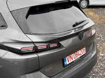 Peugeot 308 1.5L BlueHDI 130 S&S EAT8 Allure