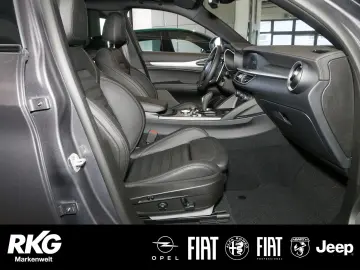Stelvio VELOCE Q4 2.0 Turbo AHK Panorama Dach Pr