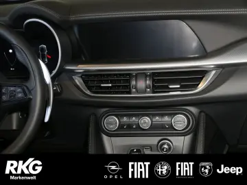 Stelvio VELOCE Q4 2.0 Turbo AHK Panorama Dach Pr