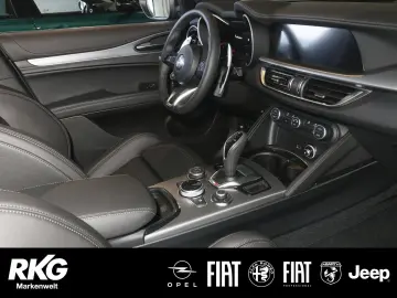 Stelvio VELOCE Q4 2.0 Turbo AHK Panorama Dach Pr