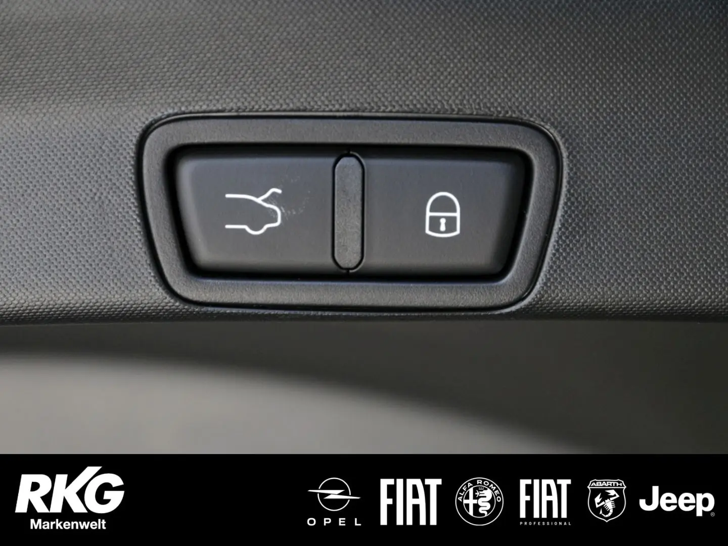 Stelvio VELOCE Q4 2.0 Turbo AHK Panorama Dach Pr