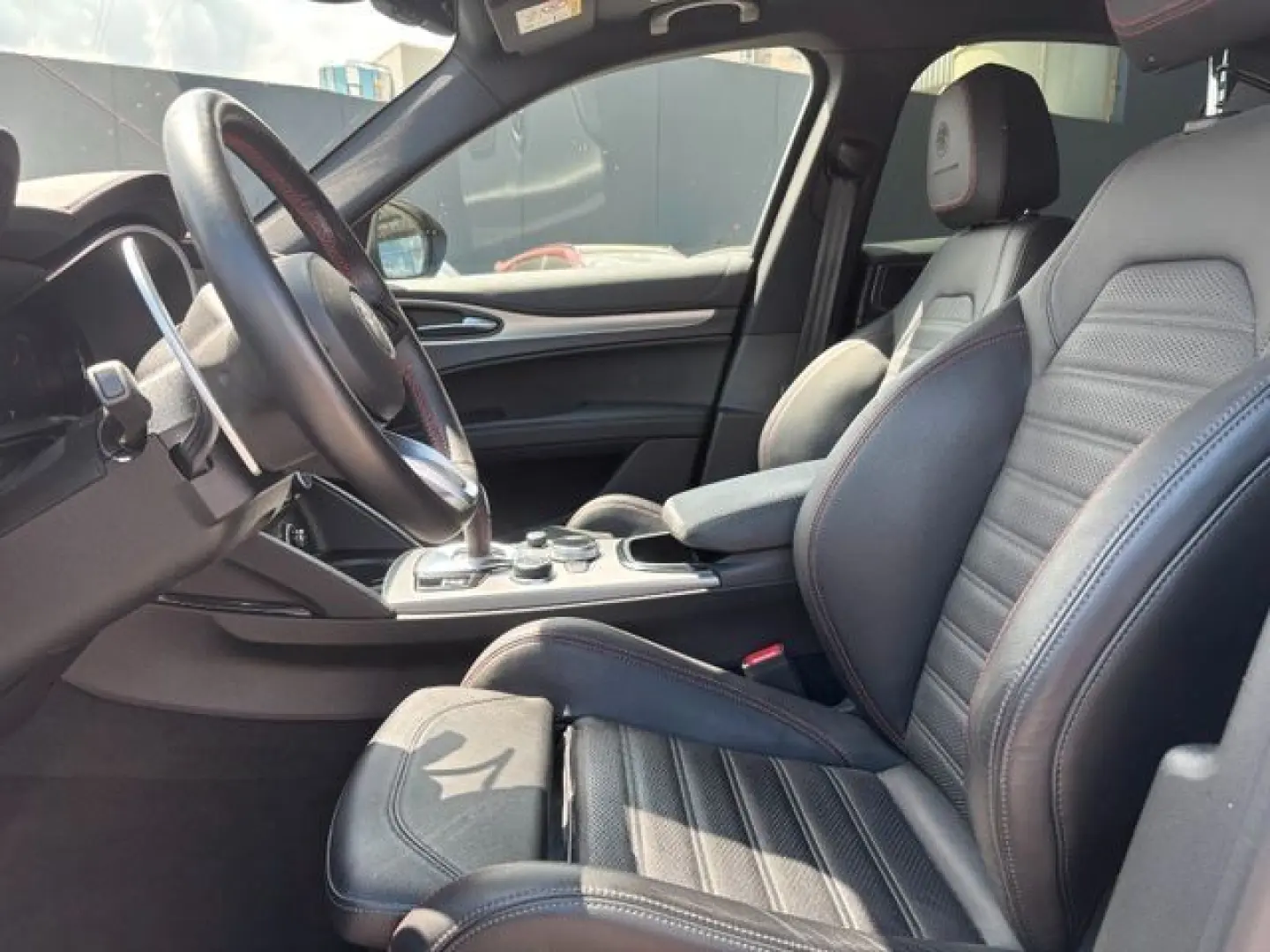 Stelvio MY23 Competizione Q4 (280 PS)