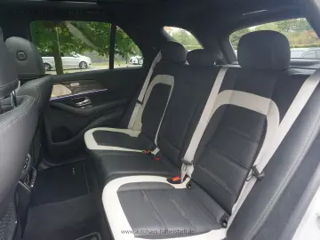 GLE 63 AMG S 4Matic  Night-Paket Pano Distr. AHK