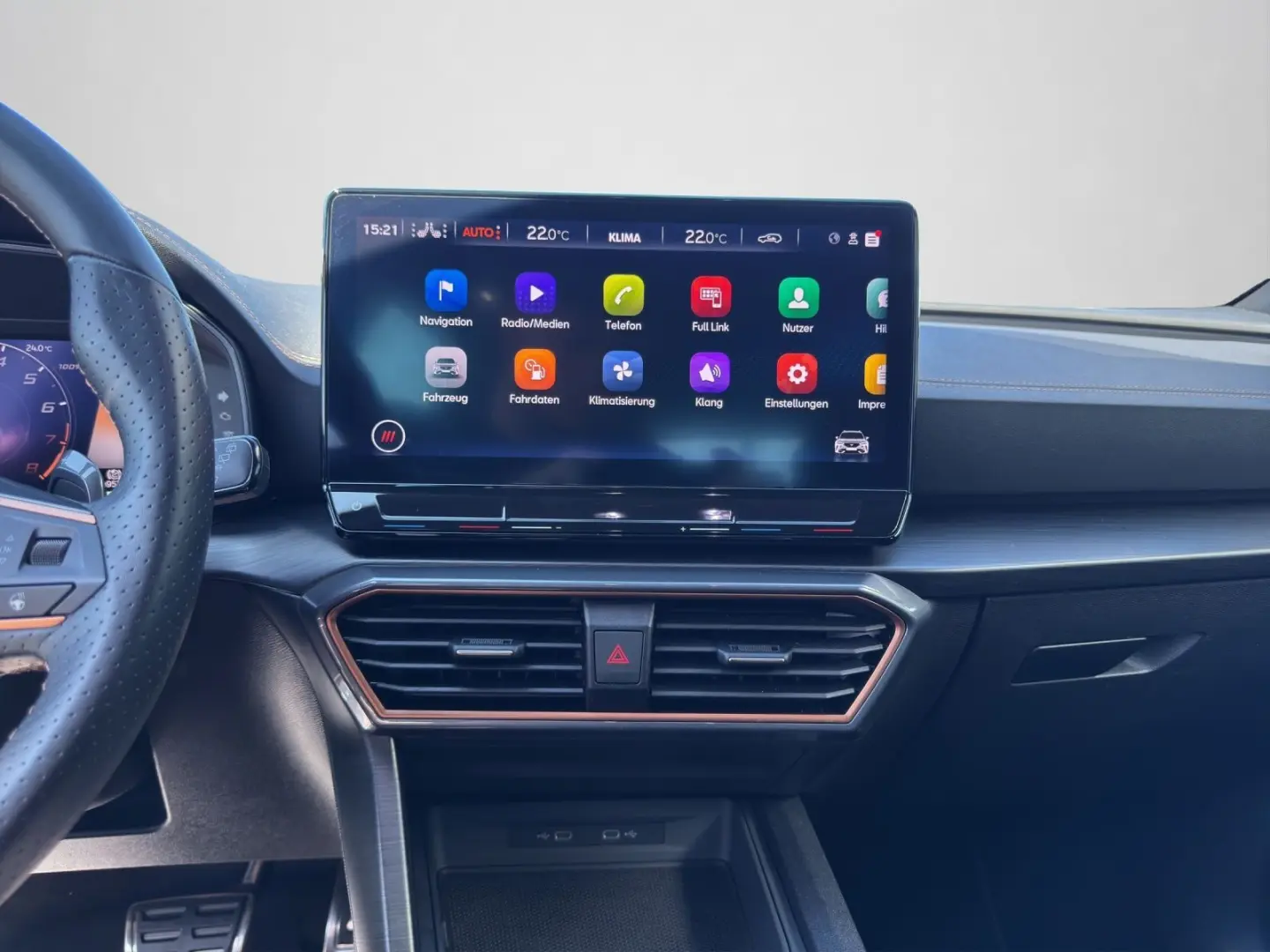 Formentor VZ 2.0 TSI DSG NAVI 4DRIVE PANO SHZ RF