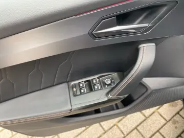 Formentor VZ 2.0 TSI DSG  LED 360  Pano CarPlay