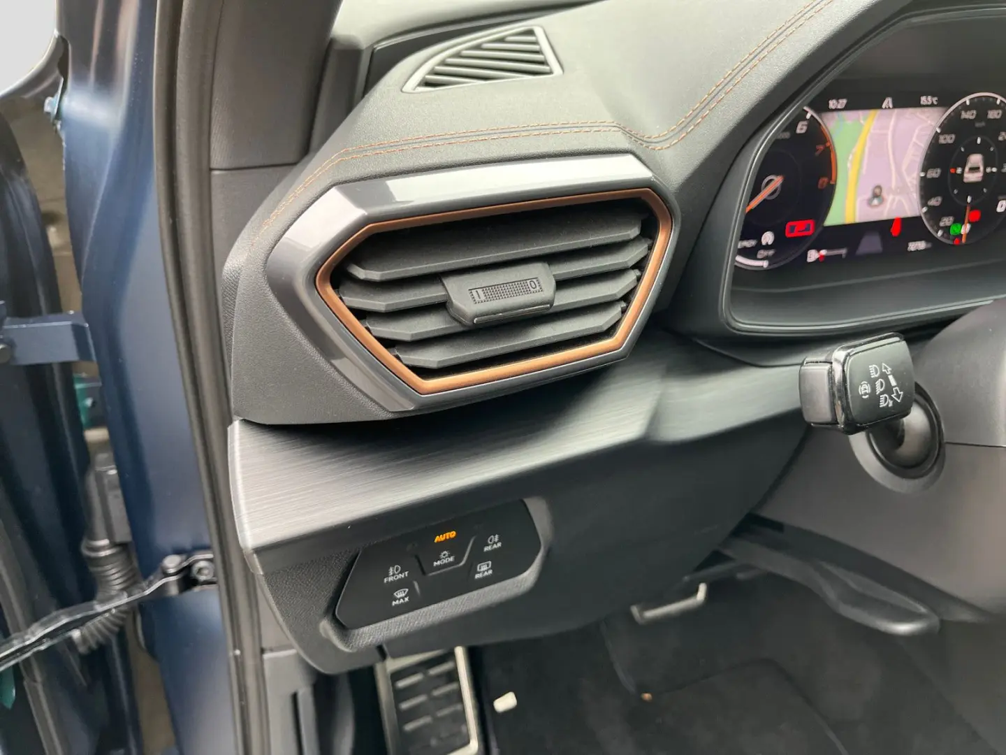 Formentor VZ 2.0TSI DSG 4Drive AHK Cam DCC Pano