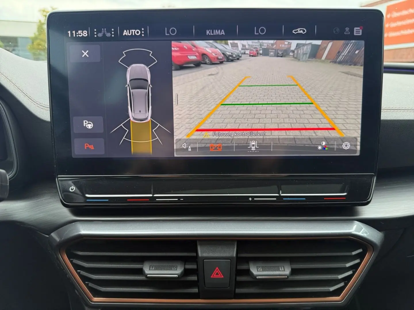 Formentor VZ 2.0 TSI DSG  LED Pano Beats Memory