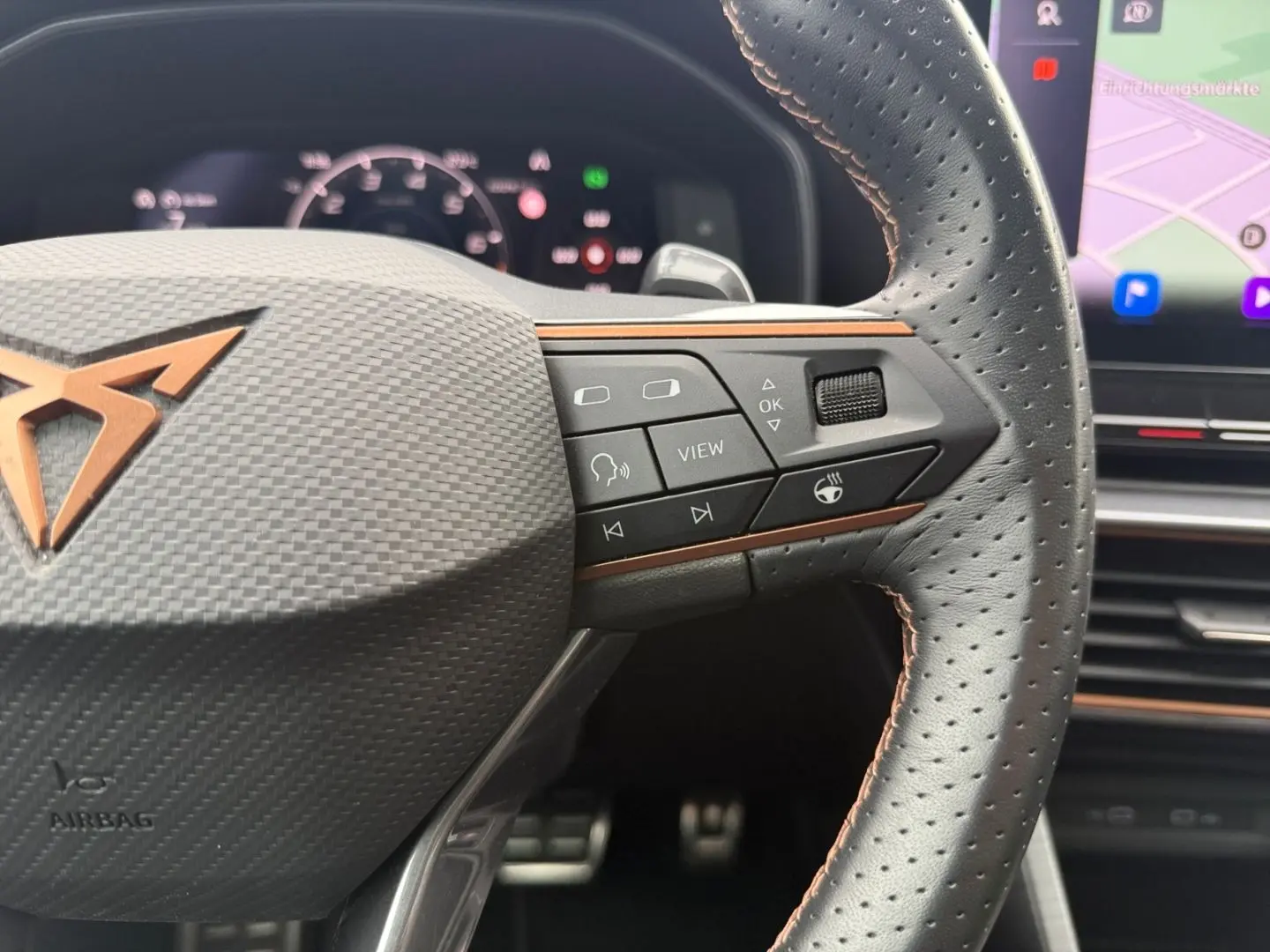 Formentor VZ 2.0 TSI DSG  LED Pano Beats Memory