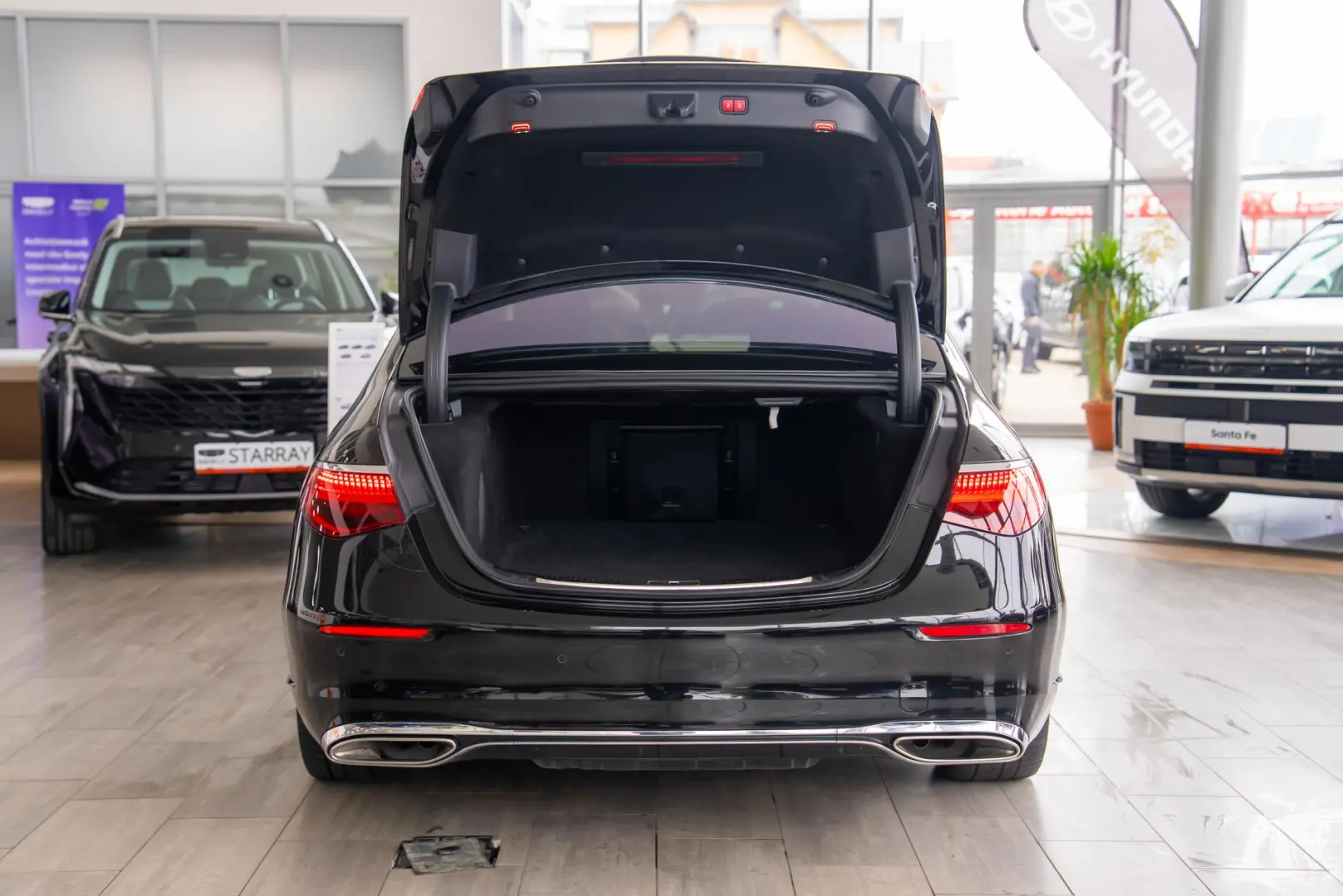 Mercedes-Benz S-Class S580e LONG Plug-in Hybrid 9G-Tronic