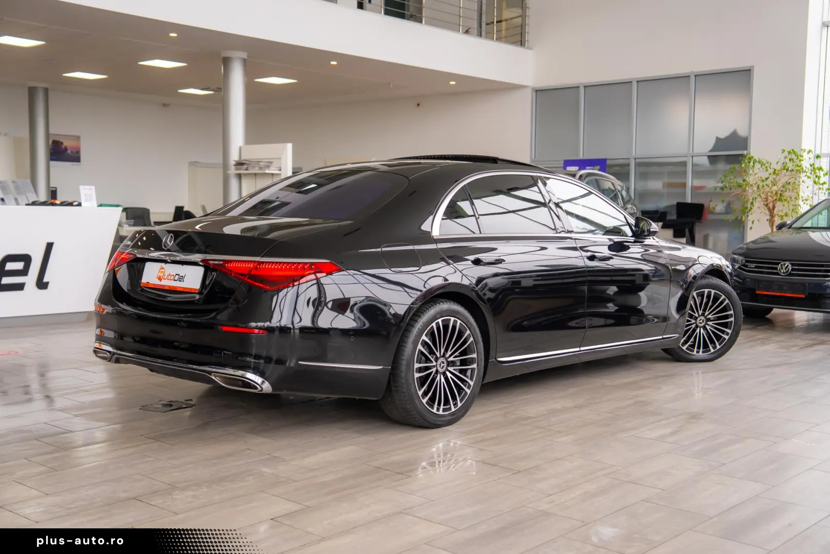 Mercedes-Benz S-Class S580e LONG Plug-in Hybrid 9G-Tronic