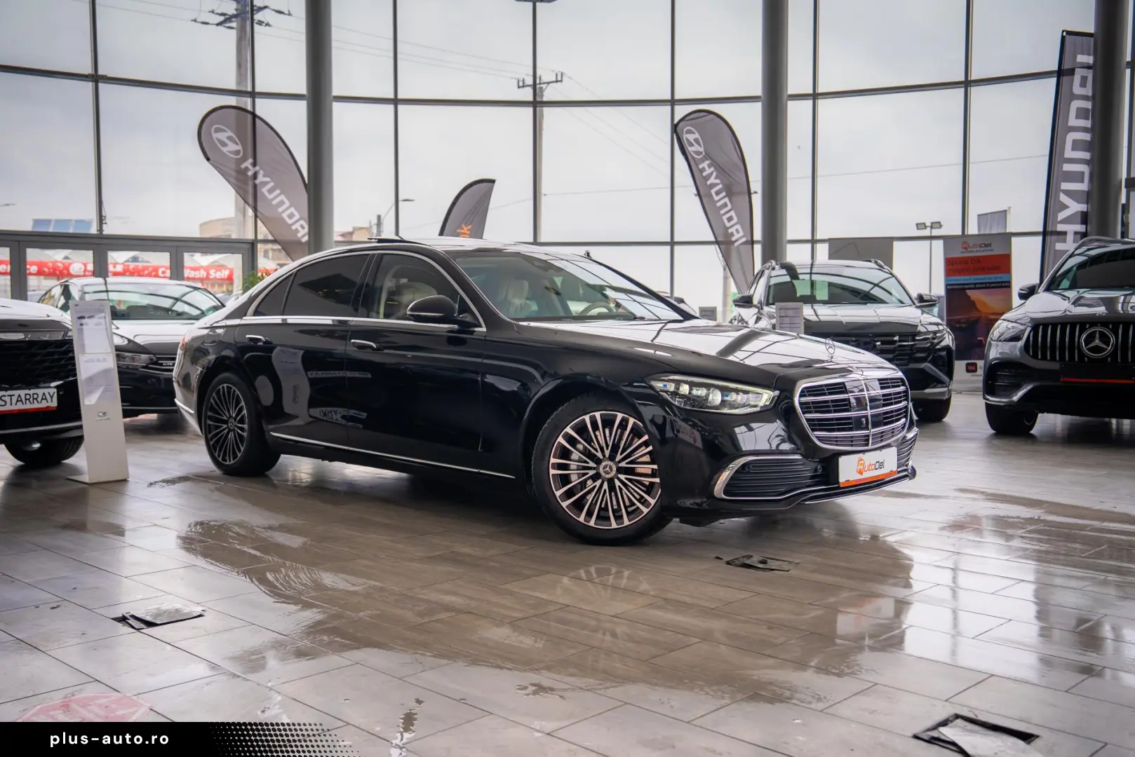 Mercedes-Benz S-Class S580e LONG Plug-in Hybrid 9G-Tronic