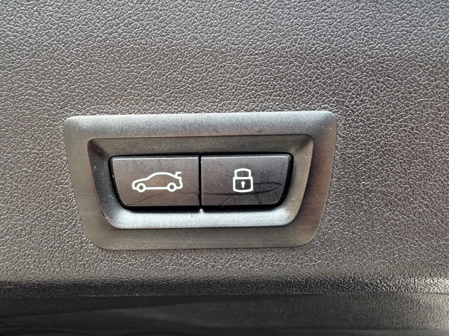 XM LED LEDER HUD SURROUND VIEW MASSAGE