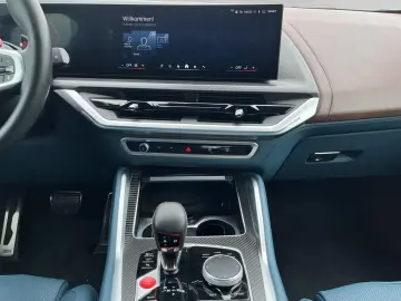 BMW XM 50e DAProf. AHK. Ventilație și masaj