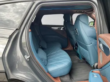 BMW XM 50e DAProf. AHK. Ventilație și masaj