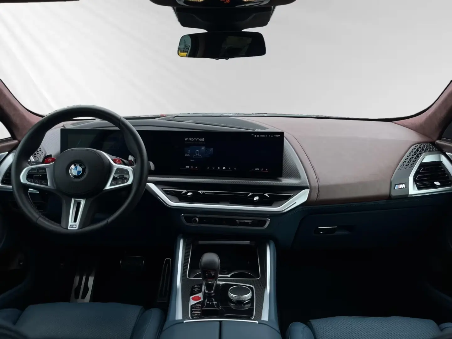 BMW XM 50e DAProf. AHK. Ventilație și masaj
