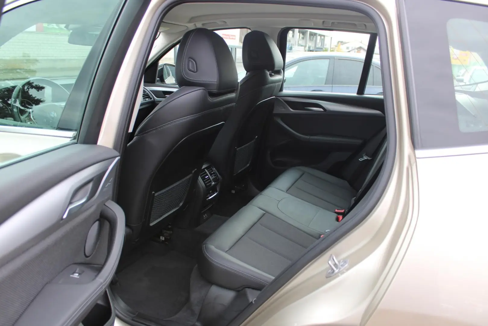 X3 xDrive20d Individual 1.Hd NAVI PDC LED ALU