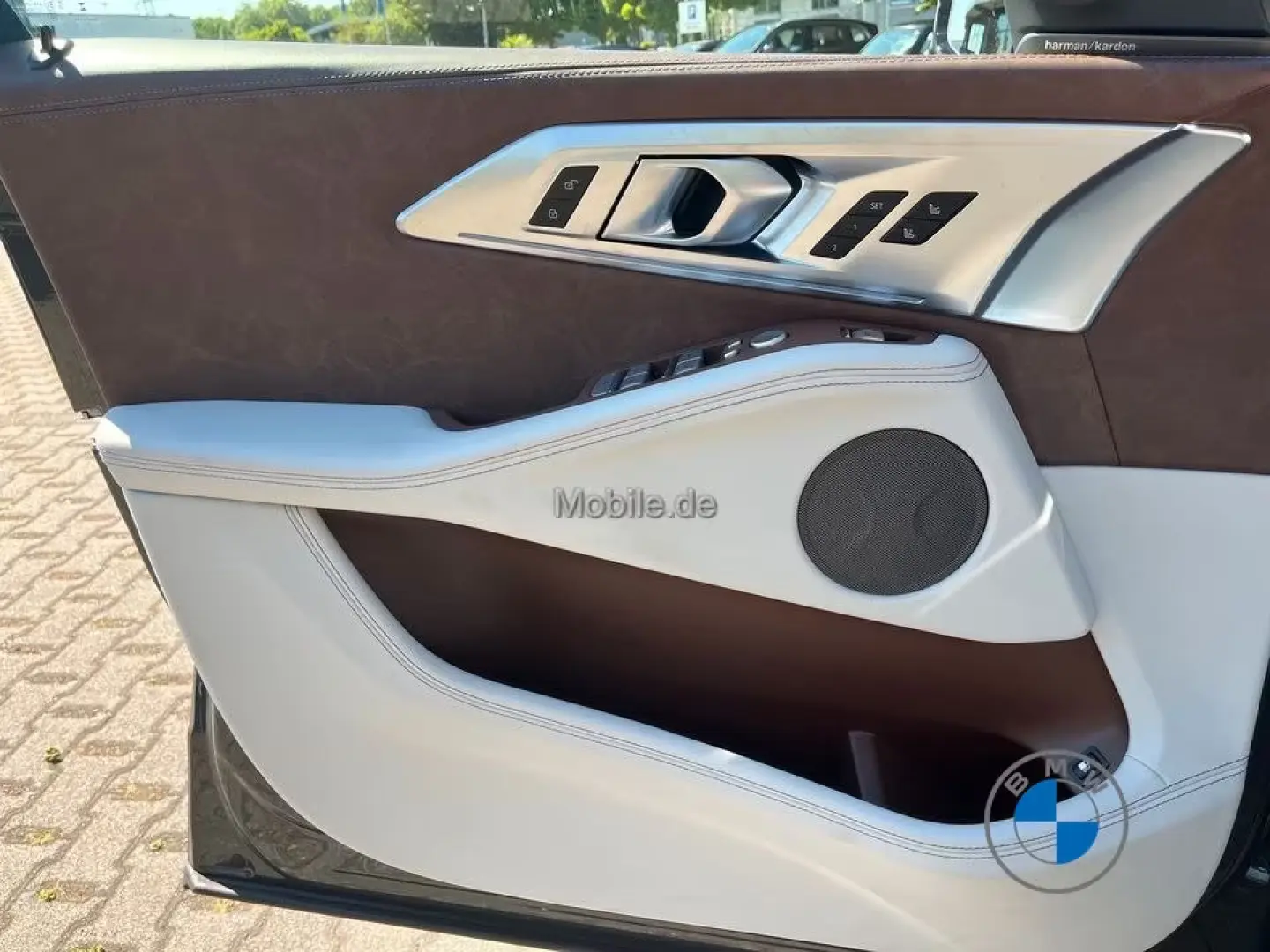 BMW XM 50e 23  Autobahnassistent AHK