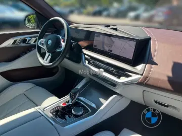 BMW XM 50e 23  Autobahnassistent AHK