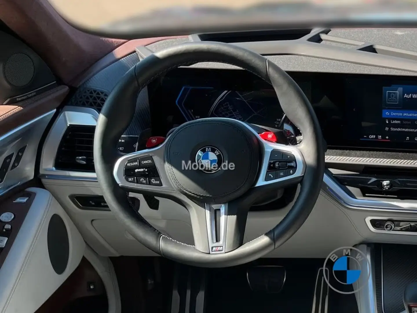 BMW XM 50e 23  Autobahnassistent AHK