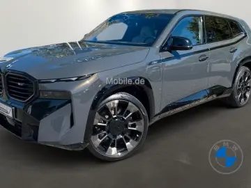 BMW XM 50e 23  Autobahnassistent AHK