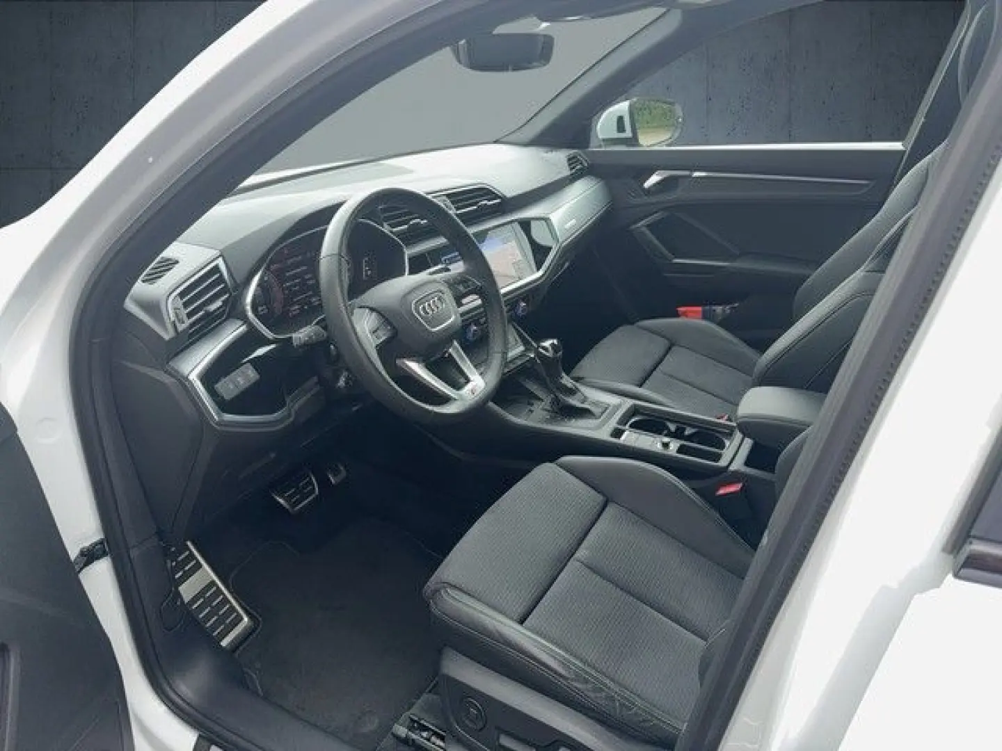 Q3 35 TDI S tronic S Line RFK Pano Navi LED