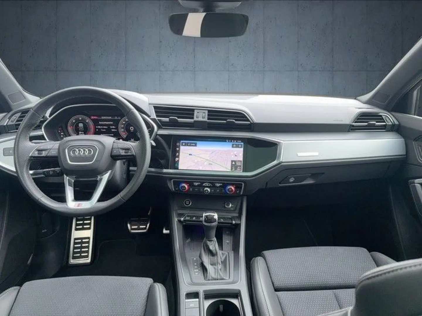 Q3 35 TDI S tronic S Line RFK Pano Navi LED