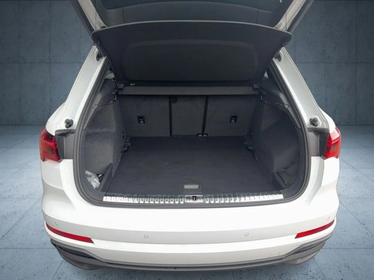 Q3 35 TDI S tronic S Line RFK Pano Navi LED