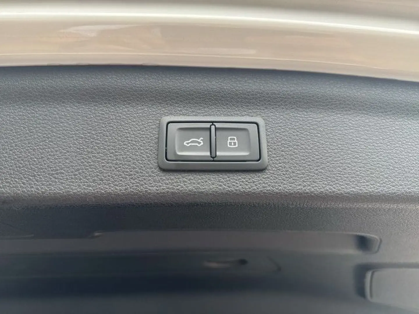 Q3 35 TDI S tronic S Line RFK Pano Navi LED
