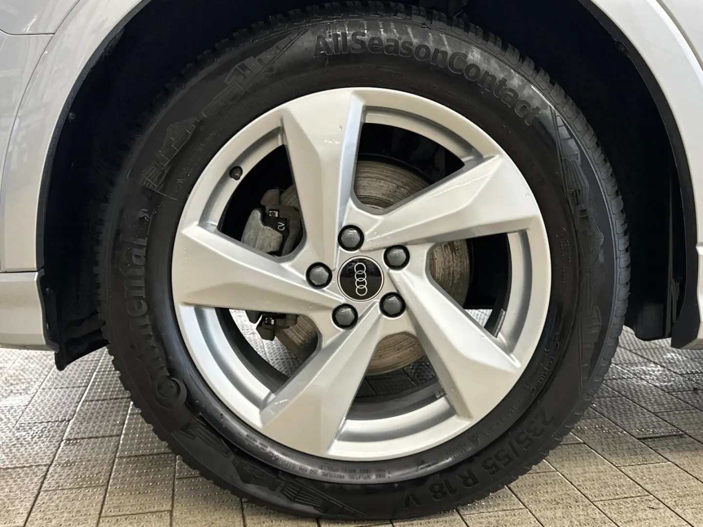 Q3 35 TDI qu. advanced  LED Navi Business AHK