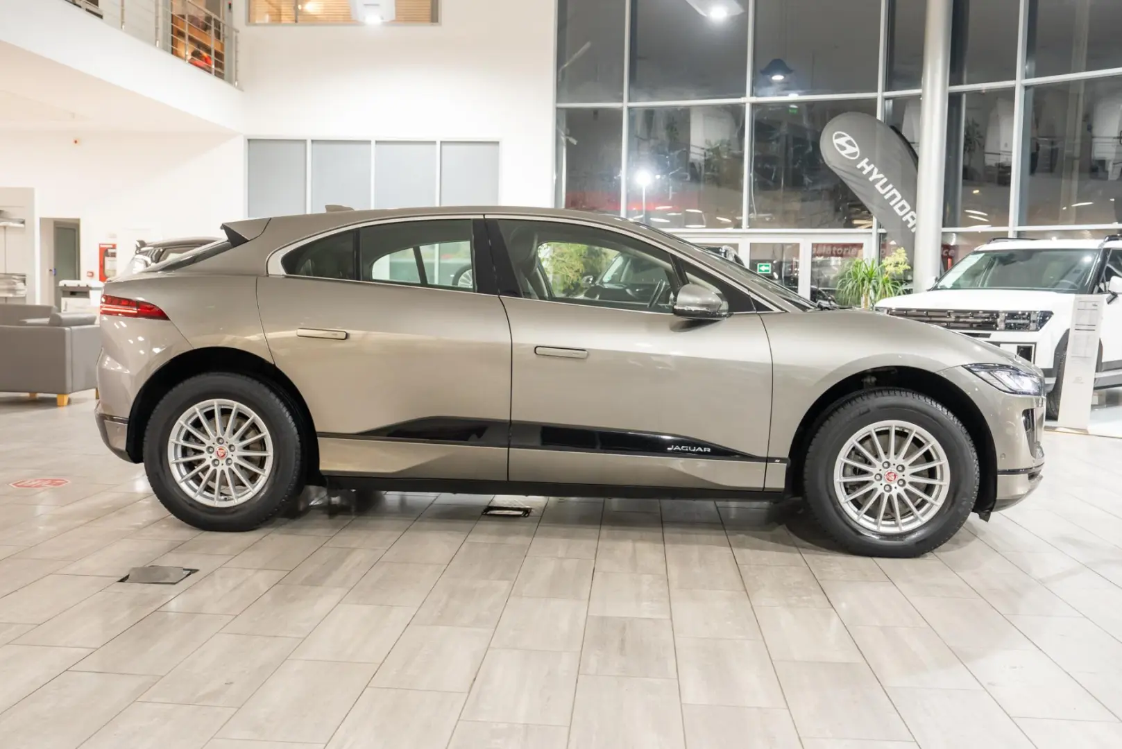 Jaguar I-Pace EV400 90kWh AWD