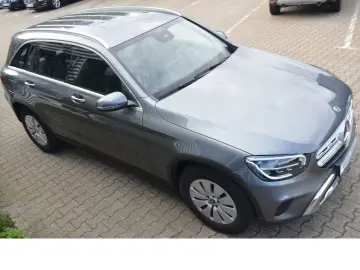 GLC 220 d 4M LED Ahk Keyless RFK Distronic MBUX