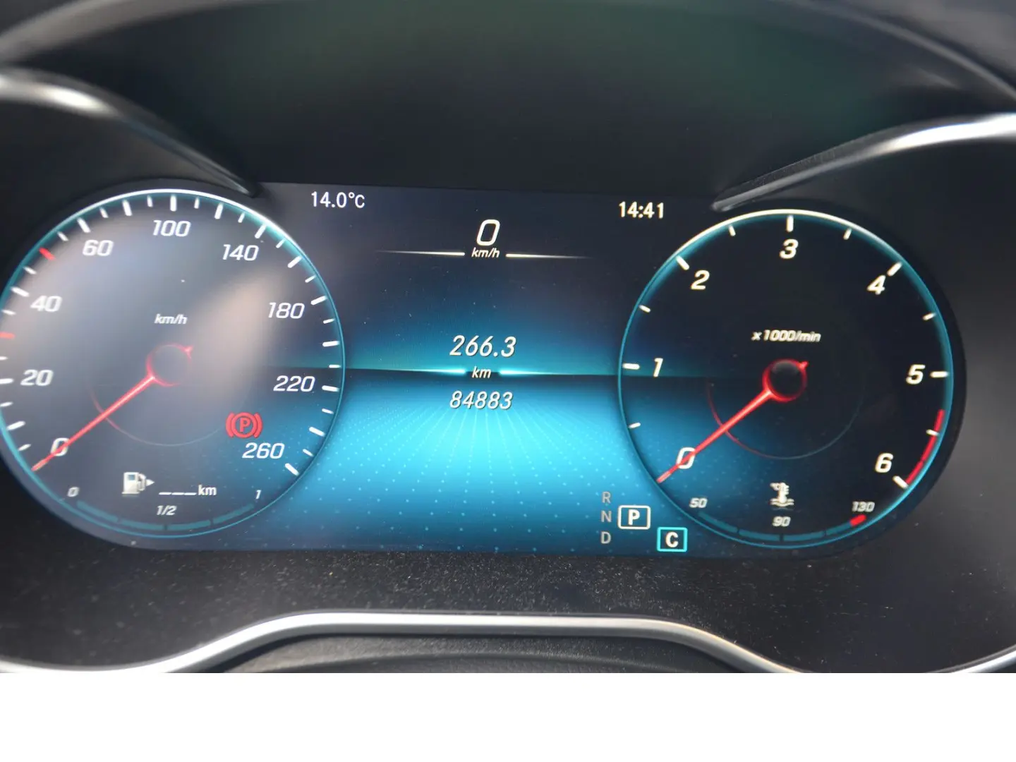 GLC 220 d 4M LED Ahk Keyless RFK Distronic MBUX