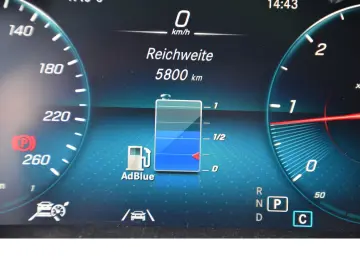 GLC 220 d 4M LED Ahk Keyless RFK Distronic MBUX