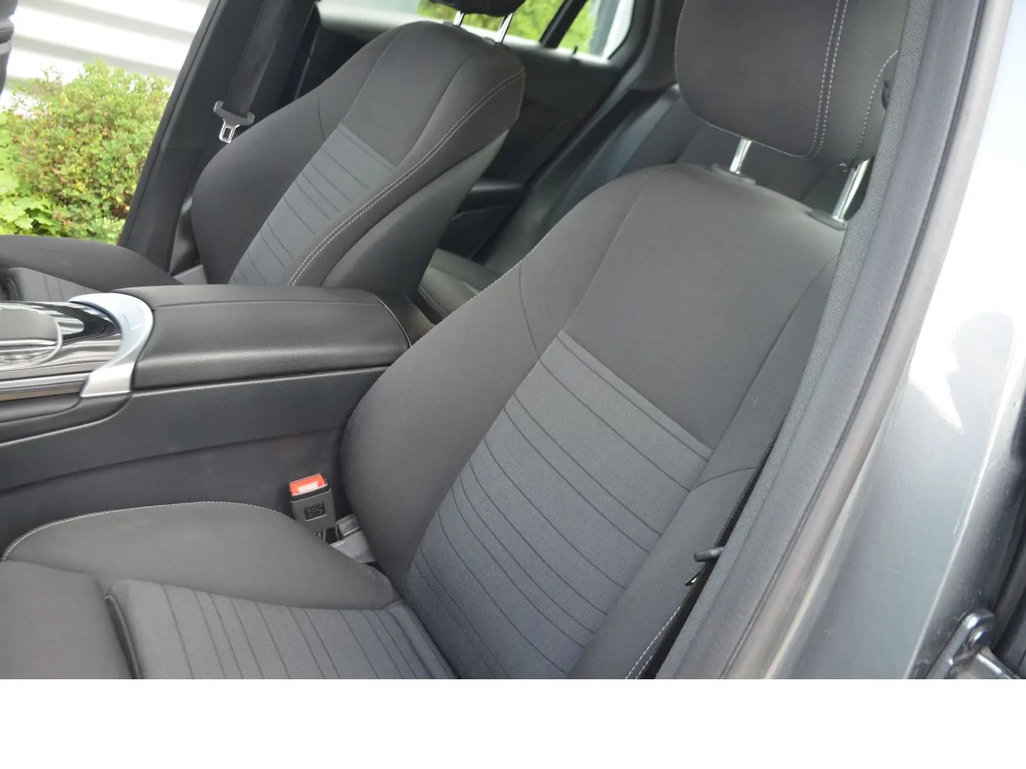 GLC 220 d 4M LED Ahk Keyless RFK Distronic MBUX