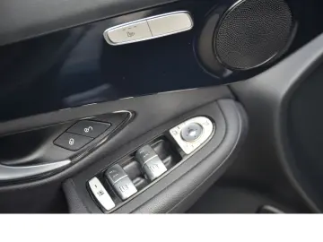 GLC 220 d 4M LED Ahk Keyless RFK Distronic MBUX