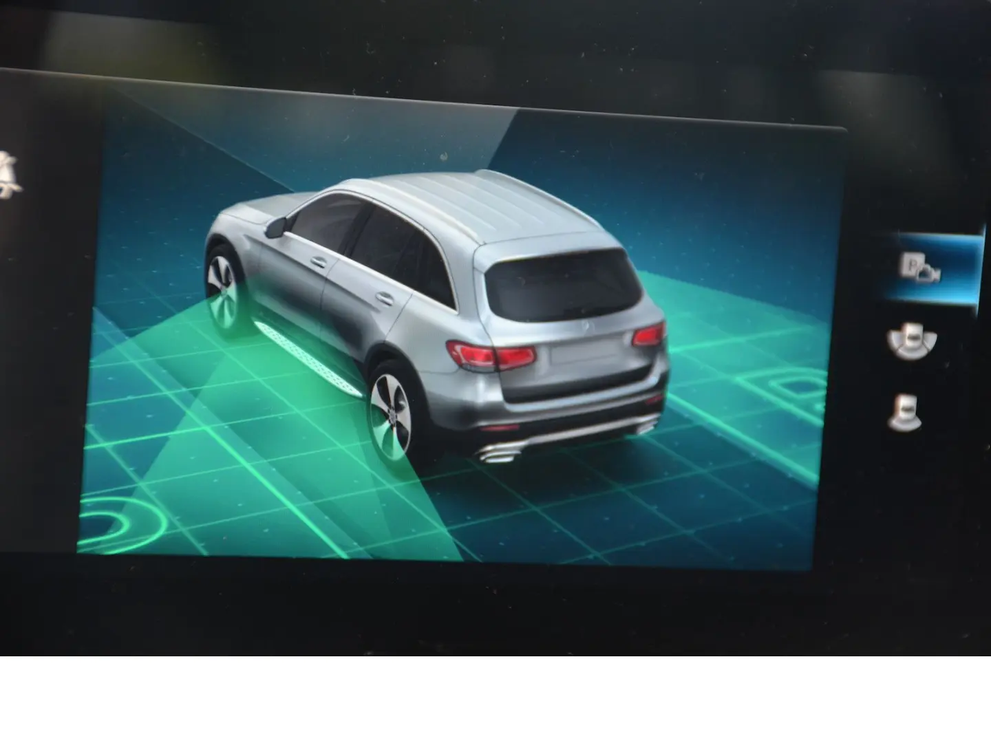 GLC 220 d 4M LED Ahk Keyless RFK Distronic MBUX