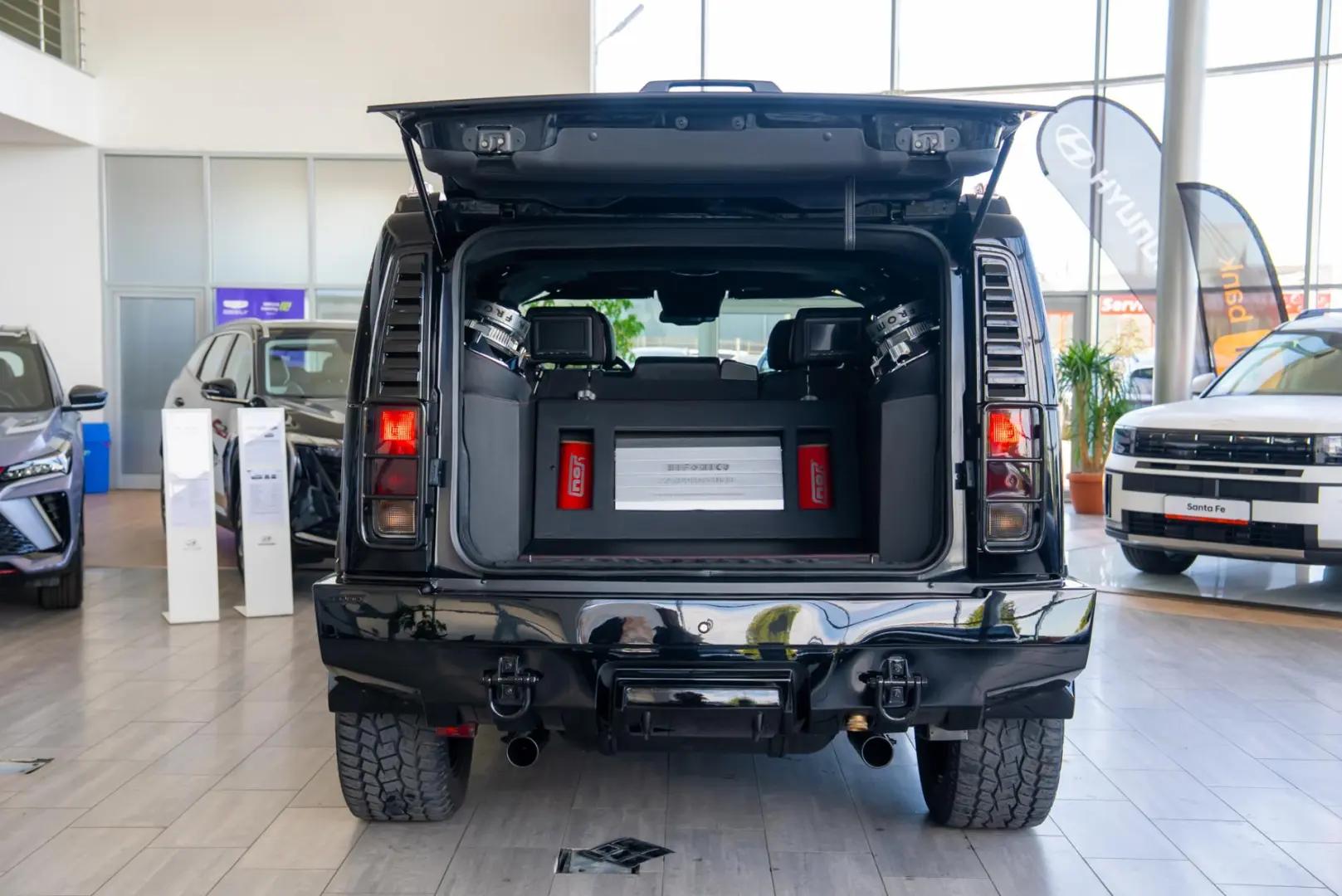 Hummer H2 GT 6.0 V8 Supercharged  GT BLACK EDITION