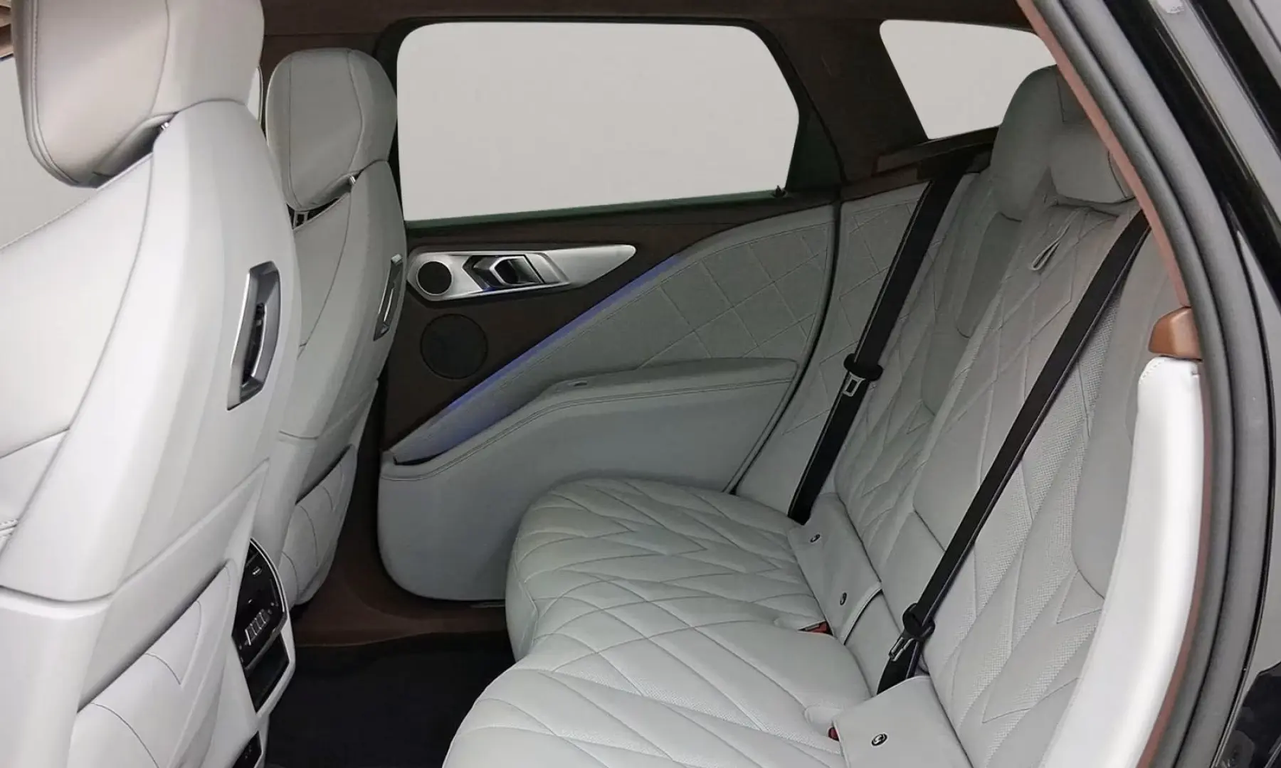 XM 50e Massage AHK Driv.Assist.Prof Harman K